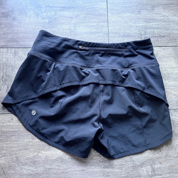 Lululemon speed up HR shorts size 4 - Picture 1 of 1